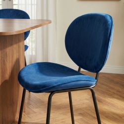 Lot de 2 chaises SHELIO velours bleu pieds métal noir